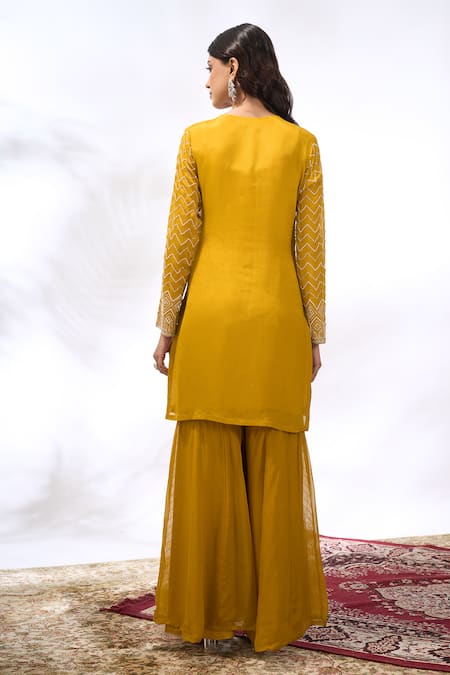 Shop Samyukta Singhania Yellow Georgette Embroidery V-neck Geometric Kurta Set at Aza Fashions Shop_Samyukta Singhania_Yellow Georgette Embroidery V-neck Geometric Kurta Set _at_Aza_Fashions