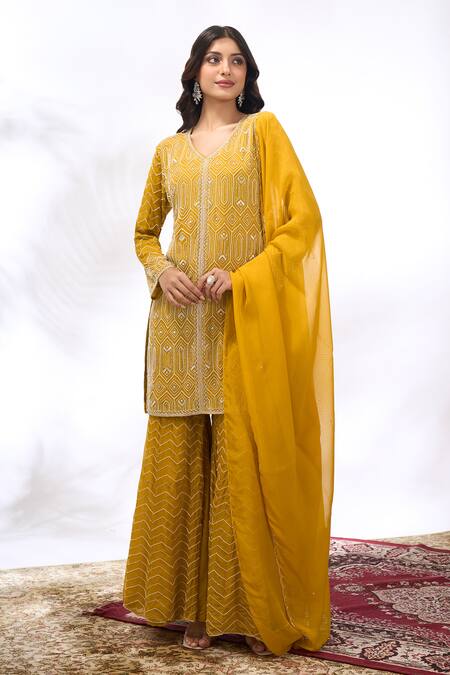 Buy Samyukta Singhania Yellow Georgette Embroidery V-neck Geometric Kurta Set Buy_Samyukta Singhania_Yellow Georgette Embroidery V-neck Geometric Kurta Set