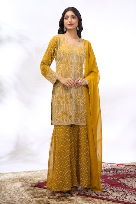 Samyukta Singhania Yellow Georgette Embroidery V-neck Geometric Kurta Set