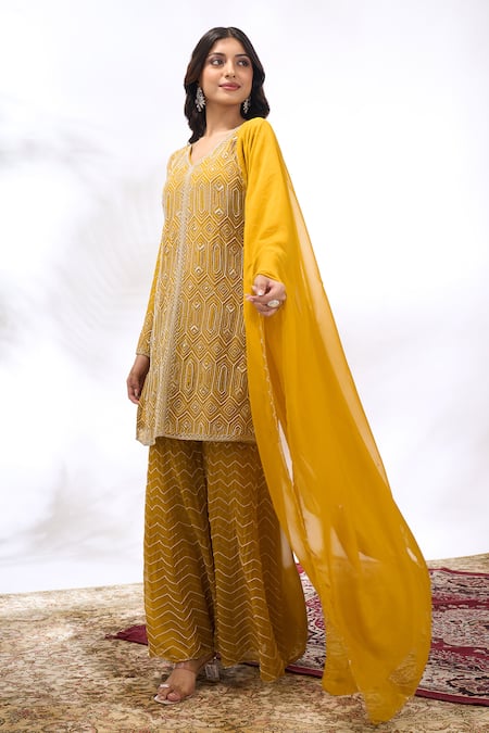 Shop Samyukta Singhania Yellow Georgette Embroidery V-neck Geometric Kurta Set Shop_Samyukta Singhania_Yellow Georgette Embroidery V-neck Geometric Kurta Set