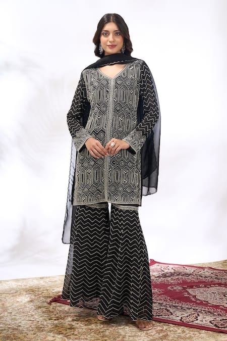 Samyukta Singhania Black Georgette Embroidery V-neck Geometric Kurta Set