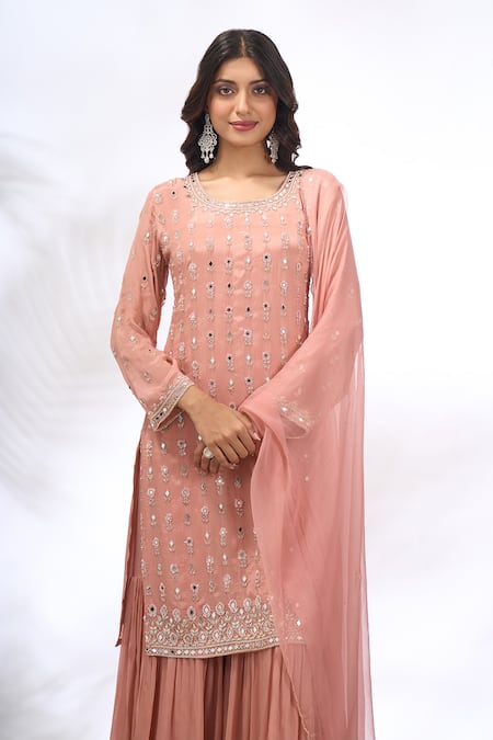Samyukta Singhania_Peach Georgette Mirrors, Embroidery Round Neck Work Kurta Set _Online_at_Aza_Fashions