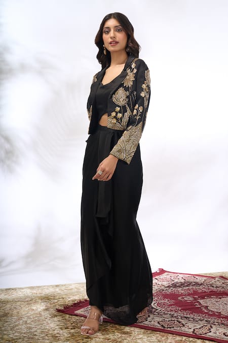 Buy_Samyukta Singhania_Black Georgette Collared, Sweetheart Neck Embroidered Cape And Skirt Set 