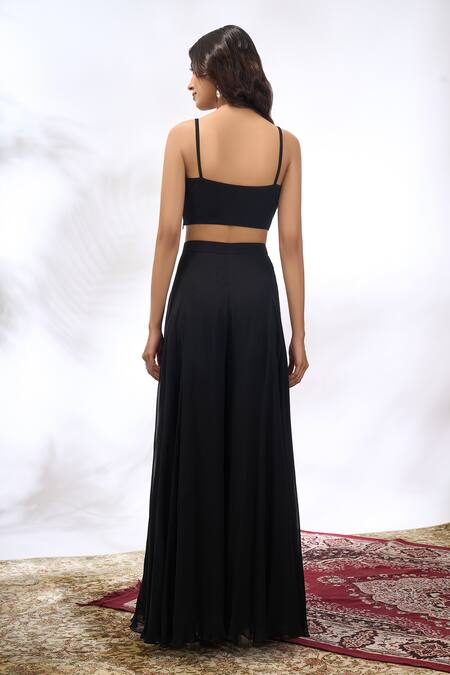 Samyukta Singhania_Black Georgette Embroidery, Sequins V-neck, Sweetheart Floral Jacket Skirt Set _at_Aza_Fashions