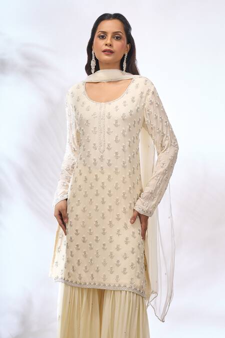 Samyukta Singhania_Ivory Georgette Embroidery, Sequins Round Neck Work Kurta Set _Online_at_Aza_Fashions