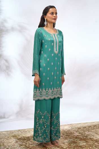 Samyukta Singhania Green Georgette Embroidery, Sequins Round Neck Butti Work Kurta Set Online at Aza Fashions Samyukta Singhania_Green Georgette Embroidery, Sequins Round Neck Butti Work Kurta Set _Online_at_Aza_Fashions
