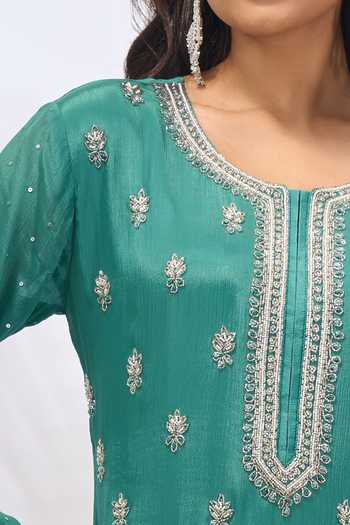 Buy Samyukta Singhania Green Georgette Embroidery, Sequins Round Neck Butti Work Kurta Set Online at Aza Fashions Buy_Samyukta Singhania_Green Georgette Embroidery, Sequins Round Neck Butti Work Kurta Set _Online_at_Aza_Fashions