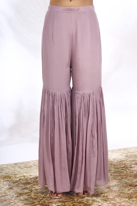 Samyukta Singhania_Lilac Georgette Embroidery Split V-neck Chevron Work Kurta Set _Online_at_Aza_Fashions