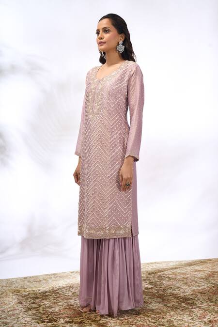 Shop_Samyukta Singhania_Lilac Georgette Embroidery Split V-neck Chevron Work Kurta Set _Online_at_Aza_Fashions