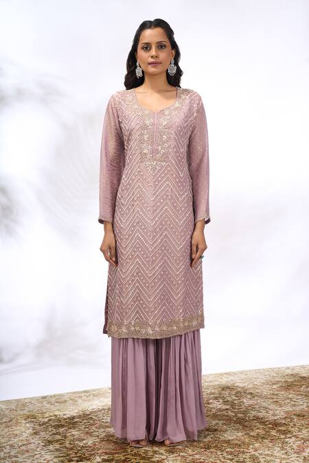 Buy_Samyukta Singhania_Lilac Georgette Embroidery Split V-neck Chevron Work Kurta Set 