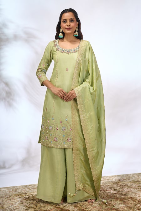 Samyukta Singhania Floral Embroidered Kurta Set