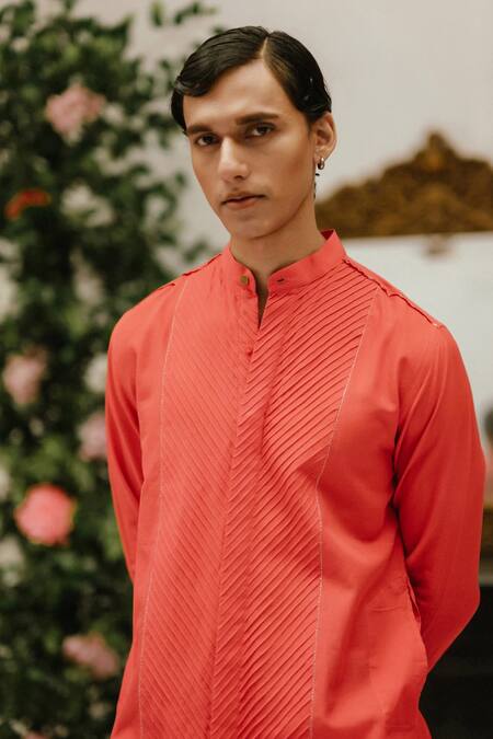 Buy_Vaani Beswal_Red Cotton Finch Pintuck Short Kurta _Online_at_Aza_Fashions