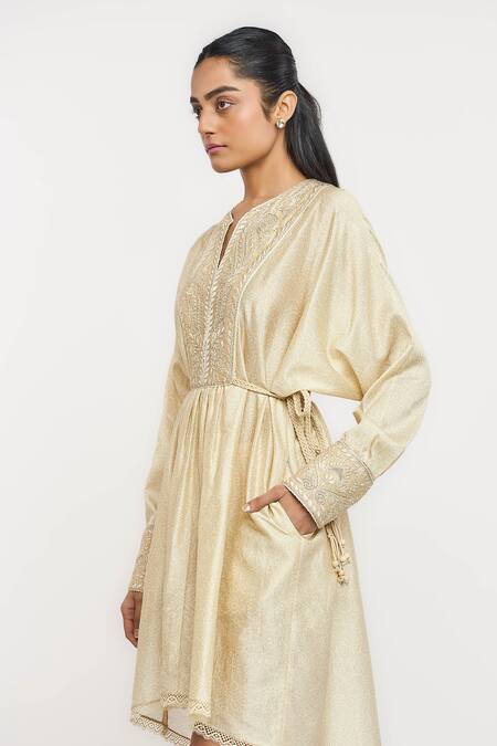 Buy Ott Beige Cotton, Silk Embroidery Split V-neck Chikankari Day Dress Online at Aza Fashions Buy_Ott_Beige Cotton, Silk Embroidery Split V-neck Chikankari Day Dress _Online_at_Aza_Fashions