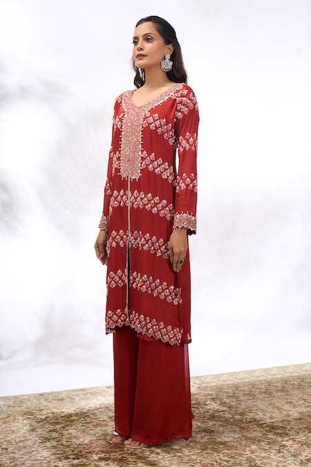 Buy Samyukta Singhania Rust Georgette Embroidery V-neck Geometric Work Kurta Set Online at Aza Fashions Buy_Samyukta Singhania_Rust Georgette Embroidery V-neck Geometric Work Kurta Set _Online_at_Aza_Fashions