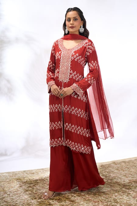 Shop Samyukta Singhania Rust Georgette Embroidery V-neck Geometric Work Kurta Set Shop_Samyukta Singhania_Rust Georgette Embroidery V-neck Geometric Work Kurta Set