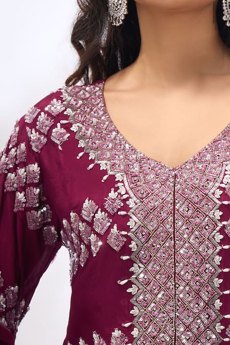 Shop_Samyukta Singhania_Pink Georgette Embroidery, Zari V-neck Geometric Work Kurta Set 