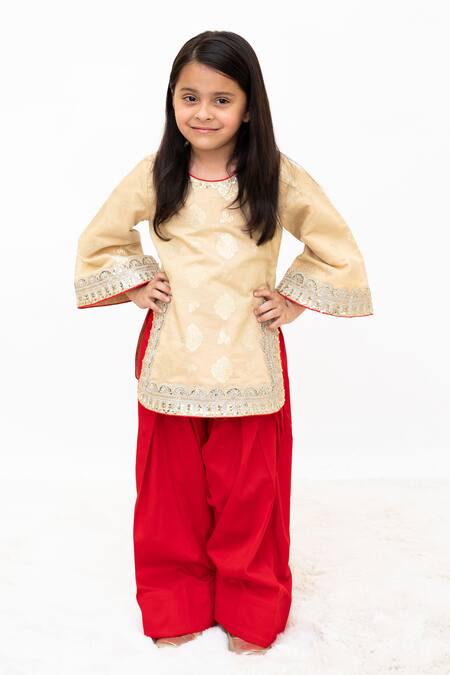 Buy_Fayon Kids_Gold Brocade, Cotton Sequins, Zari Kurta With Pant _Online_at_Aza_Fashions