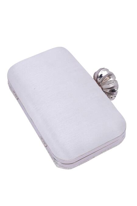 Nazaakat By Samara Singh_Silver Beads Fan Pattern Clutch With Detachable Sling_Online_at_Aza_Fashions