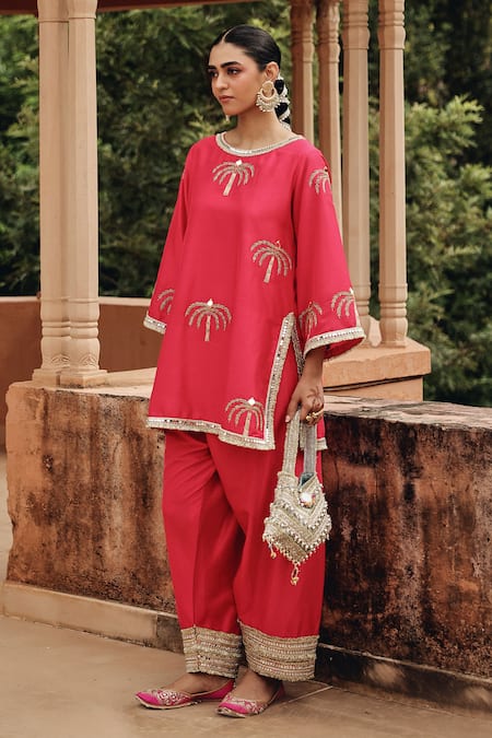 Buy_Ajiesh Oberoi_Pink Silk, Organza Embroidery, Mirrors, Gota Patti, Gul Bahar Kurta Salwar Set 