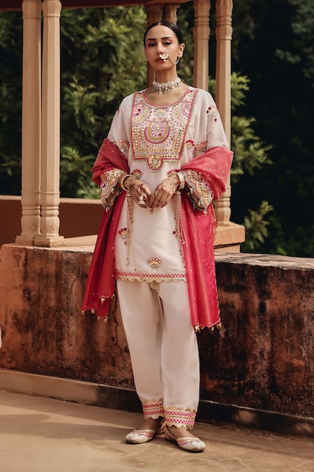 Ajiesh Oberoi Ivory Tissue Mirrors, Embroidery, Sequins Round Noorani Grace Kurta Salwar Set 