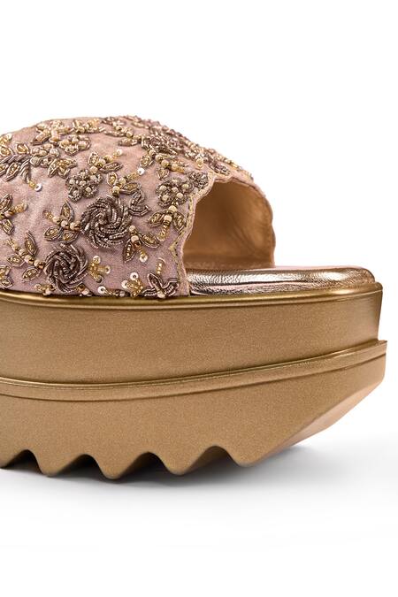 Buy_Anaar_Gold Beads, Embroidery, Sequins Jhumka Crew Wedges 