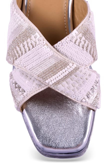 Shop_Anaar_Off White Sequins, Beads, Embroidery Silver Lining Wedges 