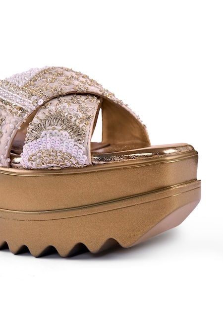Buy_Anaar_Off White Embroidery, Sequins, Beads Gilded Age Wedge Sandals 