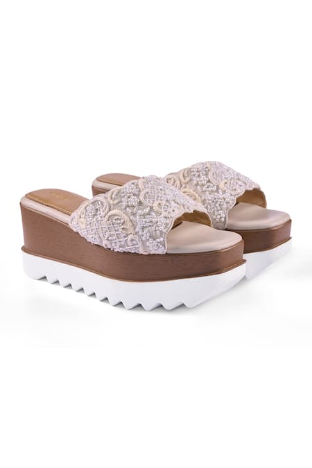 Buy_Anaar_Off White Beads, Embroidery Custard Cloud Wedge Sandals _Online_at_Aza_Fashions