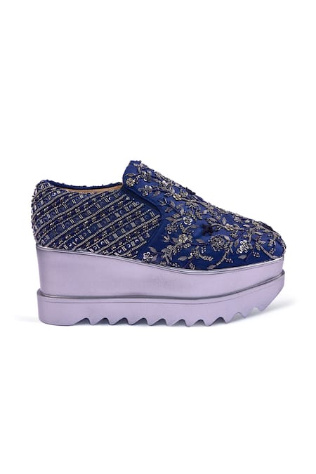 Anaar_Blue Symphony Wedge Embroidered Sneakers _at_Aza_Fashions
