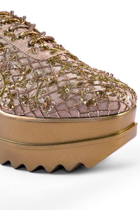 Buy_Anaar_Gold Retro Ritual Wedge Embroidered Sneakers 