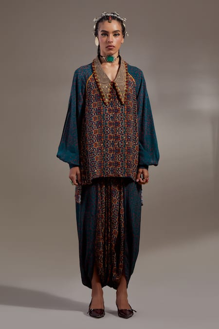 Shop Aseem Kapoor Teal Crepe Embroidery, Beads, Sequins V-neck Atri Straight Shirt Online at Aza Fashions Shop_Aseem Kapoor_Teal Crepe Embroidery, Beads, Sequins V-neck Atri Straight Shirt _Online_at_Aza_Fashions