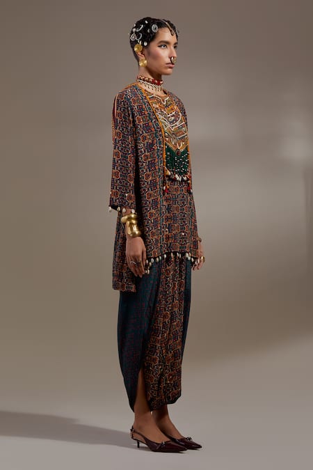 Aseem Kapoor Green Crepe Embroidery, Beads, Tassels Mitra Tribal Pattern Kurta And Trouser Set at Aza Fashions Aseem Kapoor_Green Crepe Embroidery, Beads, Tassels Mitra Tribal Pattern Kurta And Trouser Set _at_Aza_Fashions