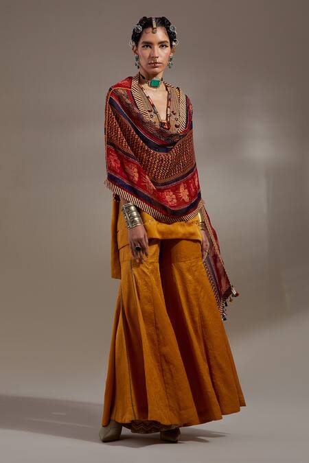 Aseem Kapoor Red Silk Tassels Patti Pattern Dupatta Online at Aza Fashions Aseem Kapoor_Red Silk Tassels Patti Pattern Dupatta _Online_at_Aza_Fashions