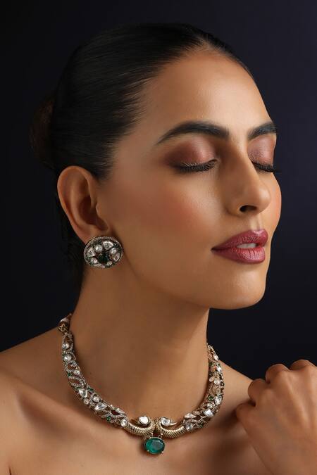 Swabhimann_Gold Plated Stones Emerald Hasli Necklace Set_Online_at_Aza_Fashions