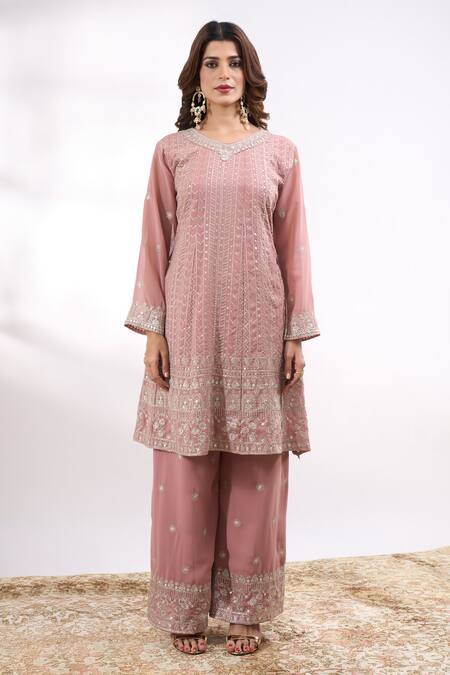 Buy_Alaya Advani_Pink Georgette Embroidery, Zari, Sequins V-neck Flower Kurta Set 