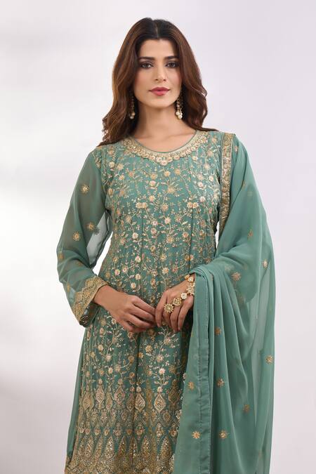 Buy_Alaya Advani_Blue Georgette Embroidery, Metallic Thread, Zari V-neck Floral Kurta Set 