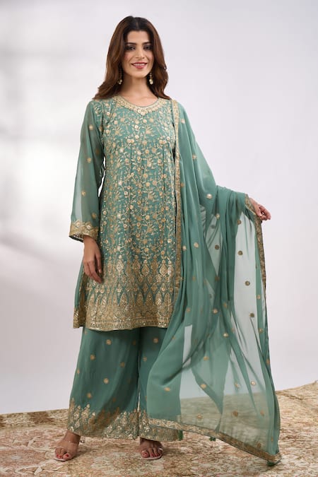 Shop_Alaya Advani_Blue Georgette Embroidery, Metallic Thread, Zari V-neck Floral Kurta Set 