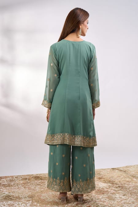 Shop_Alaya Advani_Blue Georgette Embroidery, Metallic Thread, Zari V-neck Floral Kurta Set _at_Aza_Fashions