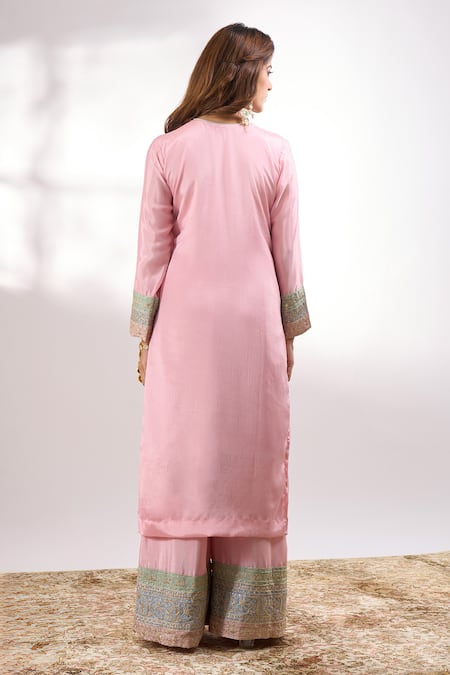 Shop_Alaya Advani_Pink Georgette Embroidery V-neck Flower Kurta Palazzo Set _at_Aza_Fashions
