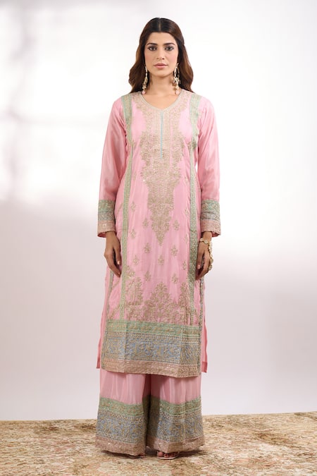 Buy_Alaya Advani_Pink Georgette Embroidery V-neck Flower Kurta Palazzo Set 