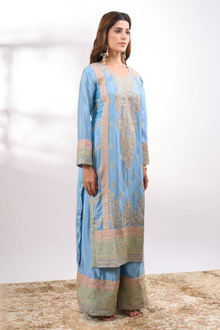 Alaya Advani Blue Georgette Embroidery, Sequins, Zari V-neck Flower Palazzo Set Online at Aza Fashions Alaya Advani_Blue Georgette Embroidery, Sequins, Zari V-neck Flower Palazzo Set _Online_at_Aza_Fashions