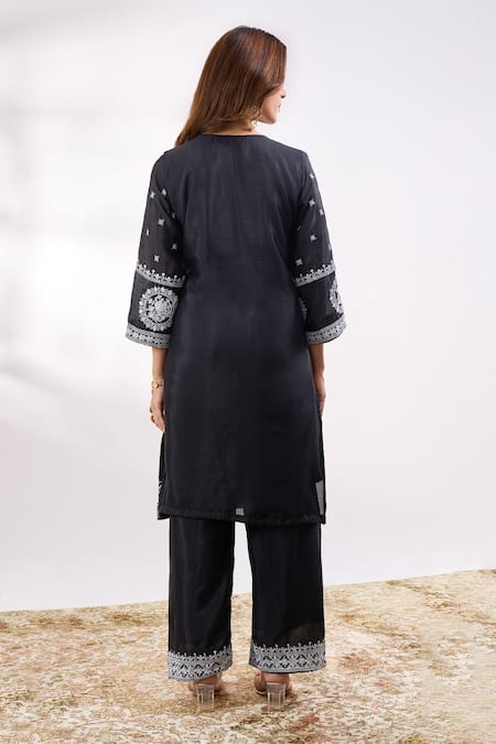 Shop_Alaya Advani_Black Georgette Embroidery, Cut Work V-neck Floral Kurta Pant Set _at_Aza_Fashions