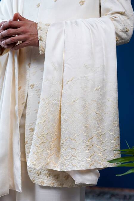 Buy Philocaly Off White Silk Embroidery, Beads, Feathers Daneer Houndstooth Sherwani Set Online at Aza Fashions Buy_Philocaly_Off White Silk Embroidery, Beads, Feathers Daneer Houndstooth Sherwani Set _Online_at_Aza_Fashions
