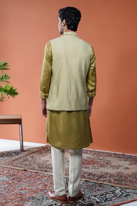 Philocaly Kirit Pintucks Panelled Low-High Hem Bundi 