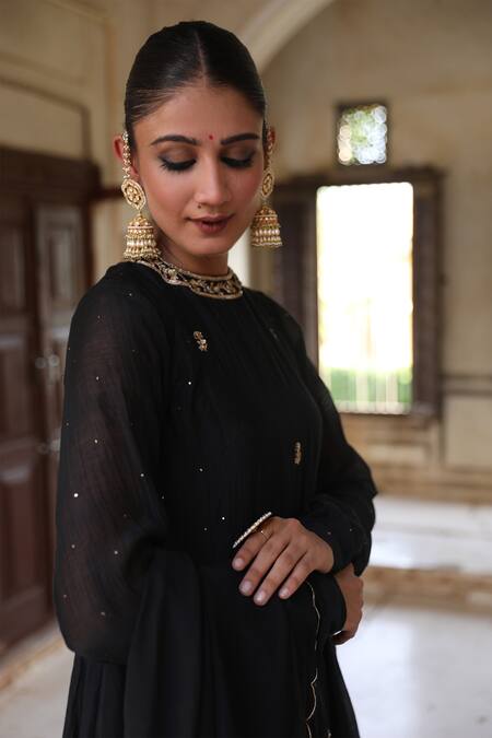 Amoree by Shikha Chaudhry_Black Silk Embroidery, Zari Round Neck Siyaah Anarkali Set _Online_at_Aza_Fashions