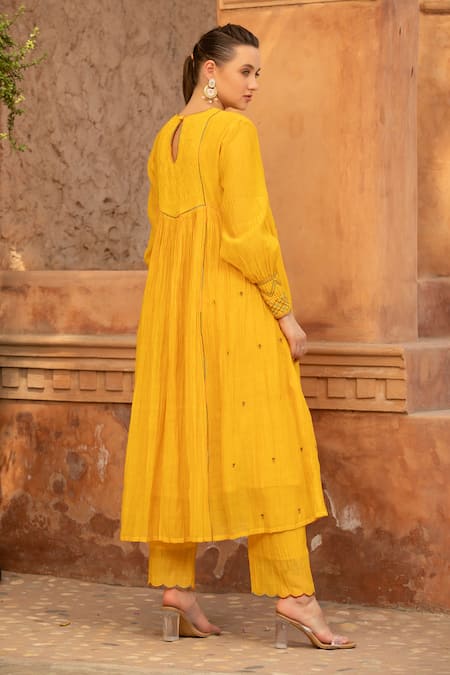 Amoree india Marigold Charm Kurta With Pant 