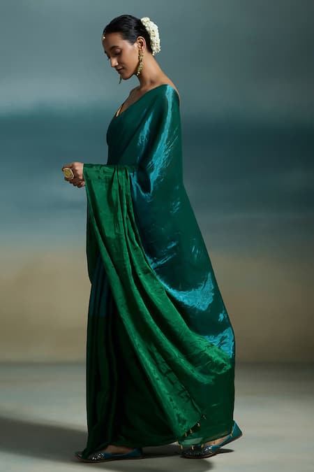 Buy_Dressfolk_Emerald Green Tissue Oorja Saree With Unstitched Blouse Piece _Online_at_Aza_Fashions