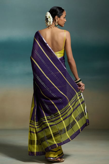 Dressfolk Tiya Handloom Cotton Saree With Unstitched Blouse Piece 