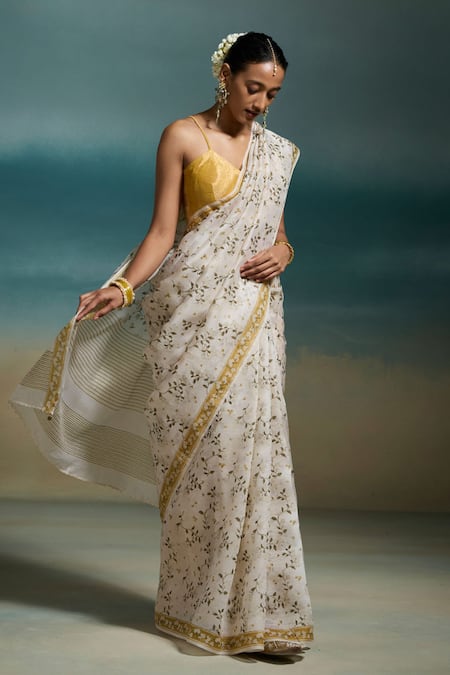 Shop_Dressfolk_Off White Organza Lavya Printed Saree With Unstitched Blouse Piece _Online_at_Aza_Fashions