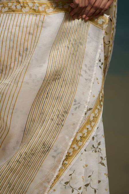 Shop_Dressfolk_Off White Organza Lavya Printed Saree With Unstitched Blouse Piece 